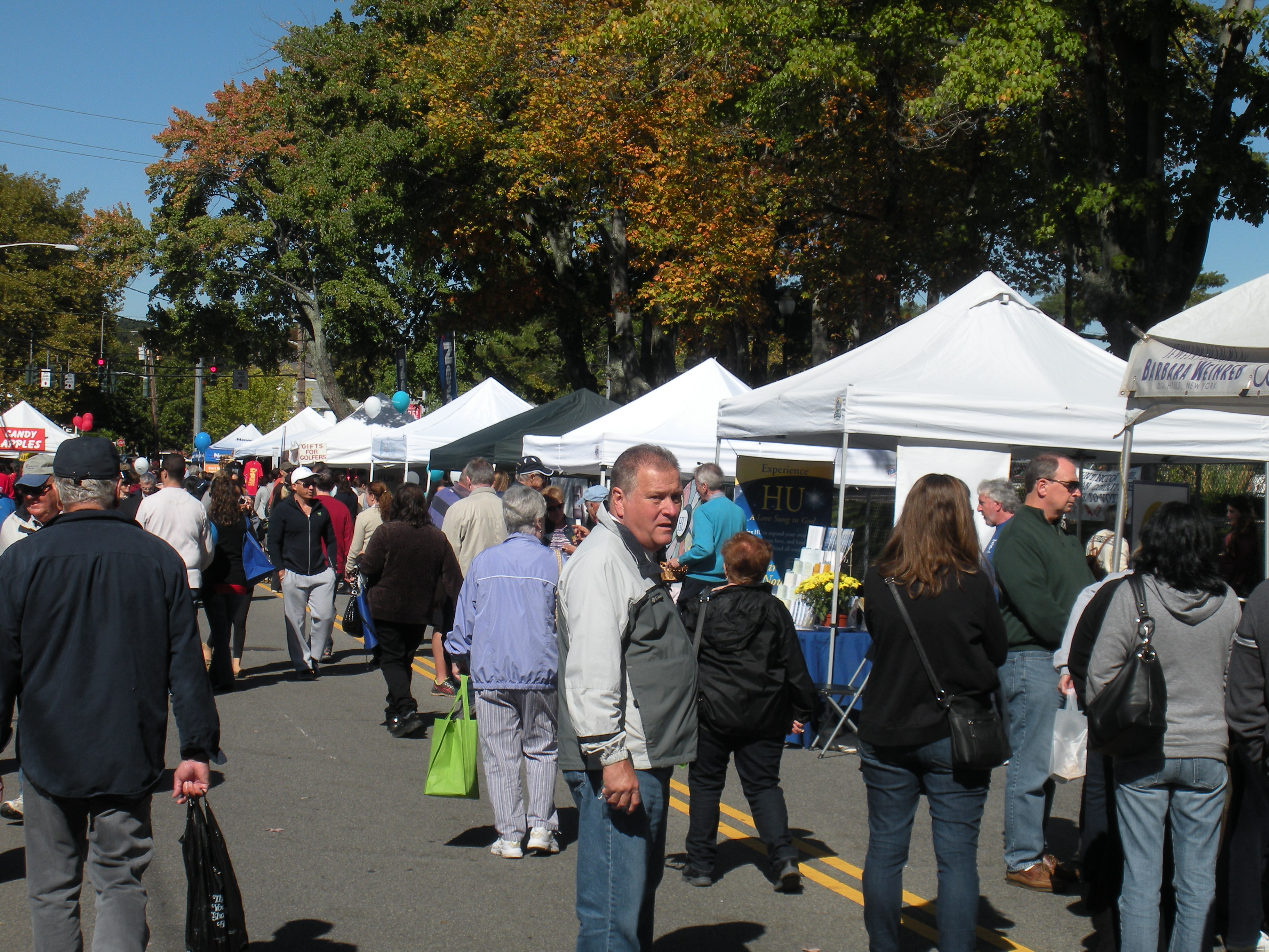 Long Island Fall Festival Thousands Enjoy a Fun Weekend in Huntington