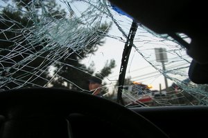 Car Crash near “Bloody Alley” on Southern State Parkway Kills 2 and Injures 3