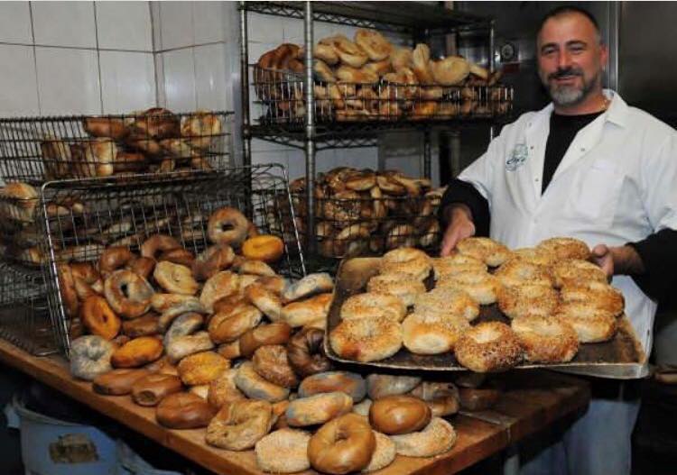 Bagel Boss Ships Thousands Of Bagels Across The U S To Those In