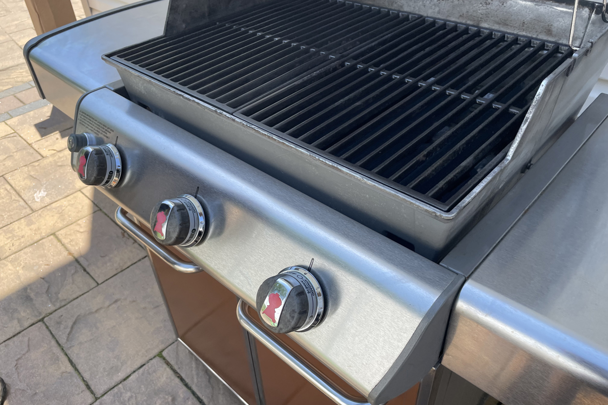 Long Island’s Renew BBQ Cleaning Will Make Your Grilling Set-Up Just Like New for the Summer Season
