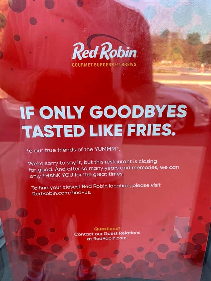 What time does store red robin close