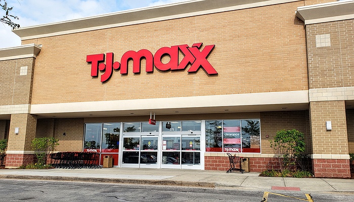 Michaels to take most of T.J. Maxx's former space in Hicksville - Newsday